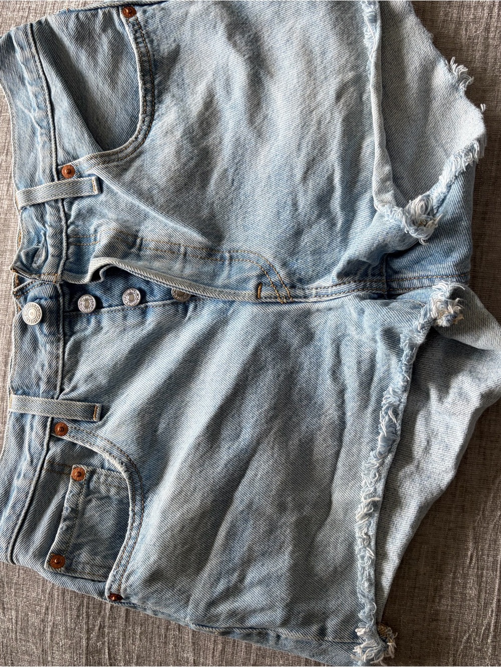 Levi’s 501 Light Wash Denim Cutoff Shorts Frayed Hem